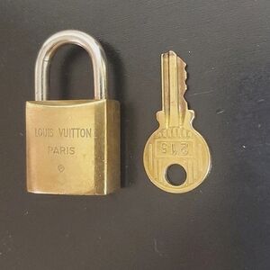 Louis Vuitton rare #215 lock/key